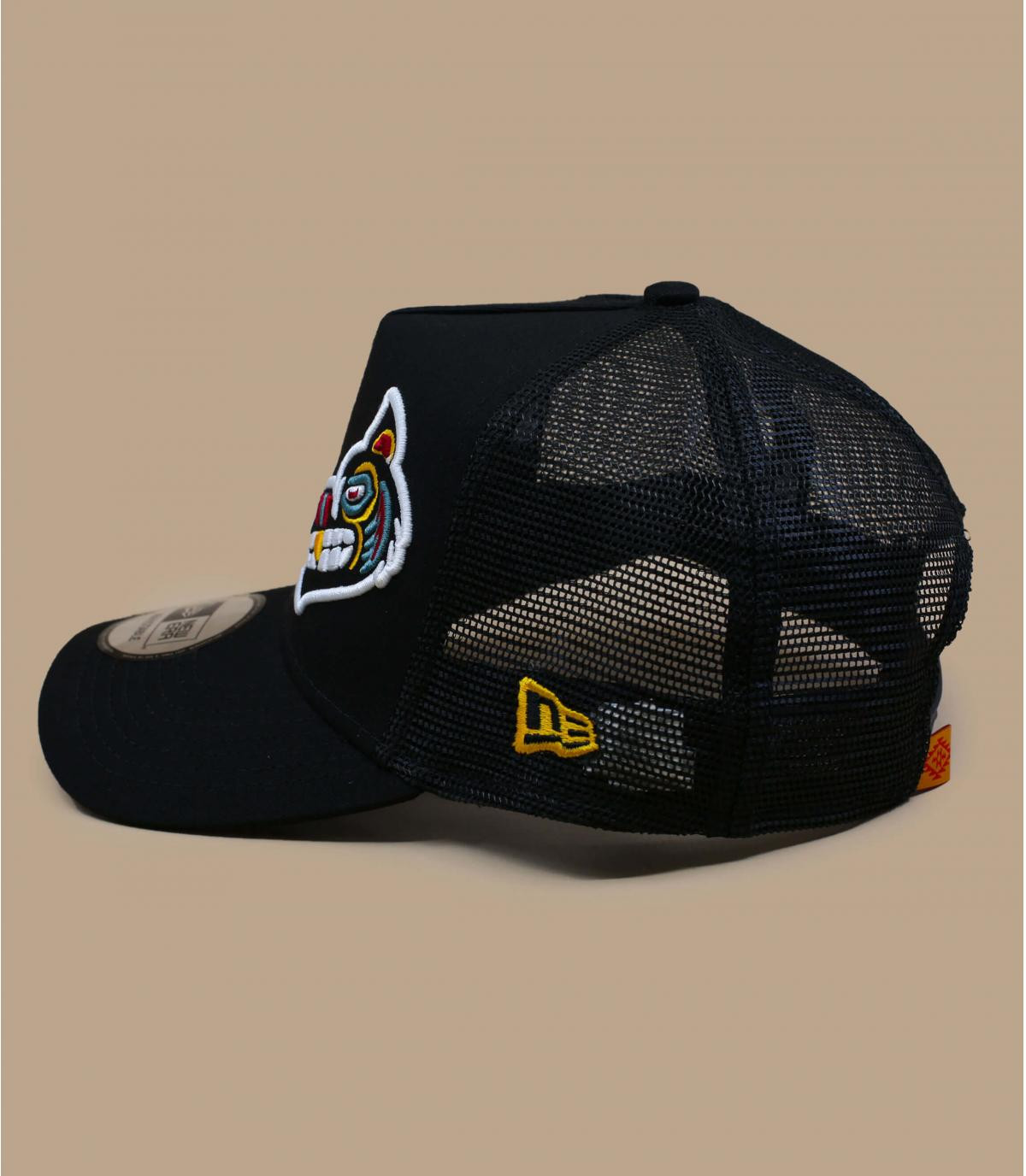 black New Era trucker dog black New Era trucker dog